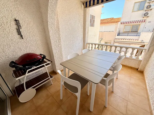 Adosado en planta alta en El Paraíso, Torrevieja — 15