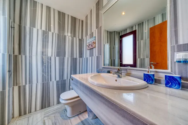 Chalet 5 habitaciones 290m² en venta - Costa del Sol — 24