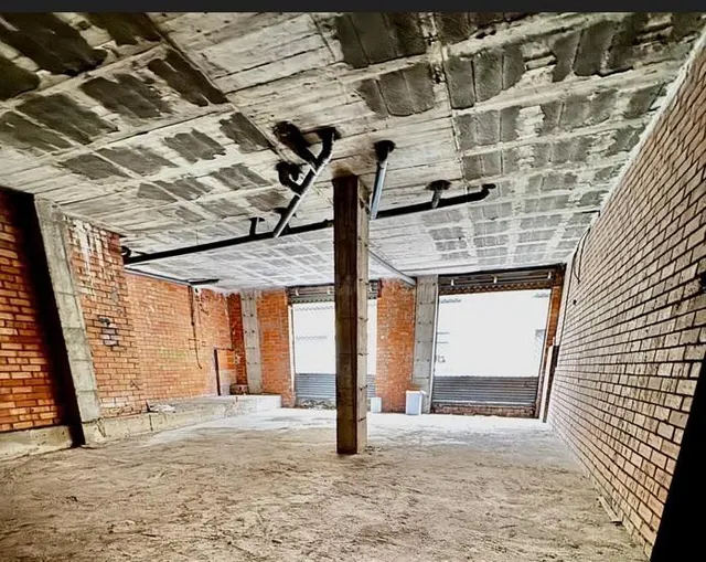 LOCAL COMERCIAL D’OBRA NOVA AL CENTRE D’IGUALADA – 250 m2 - foto 2