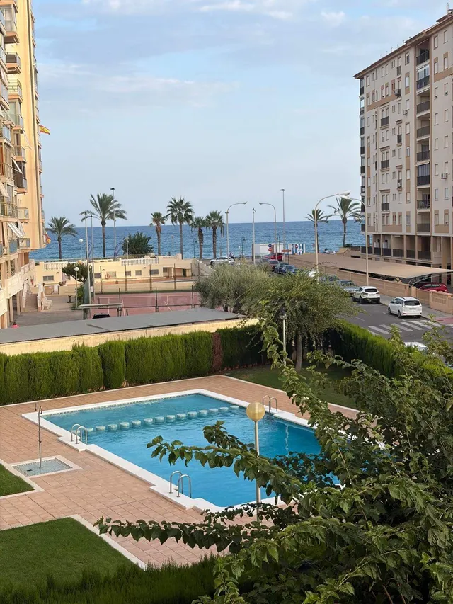 ASMCASAS Alquila temporalmente cómodo apartamento con VISTAS
