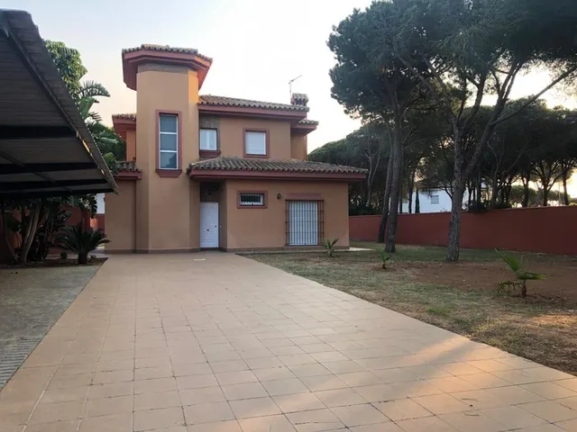 CHALET DE 2 PLANTAS  INDEPENDIENTE EN LA BARROSA CON 1200 M2 DE PARCELA — 5