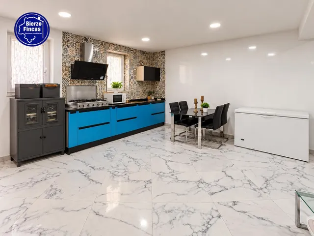 **se vende casa en Oviedo** — 28