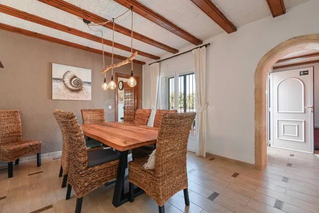 Villa Bosque. Villa de cinco dormitorios en venta en Jávea. — 4