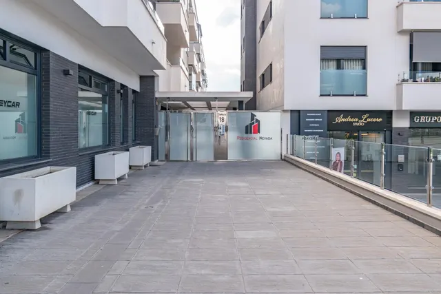Exclusiva vivienda en Residencial Nevada — Urbanización de lujo junto al Centro Comercial Nevada — 19