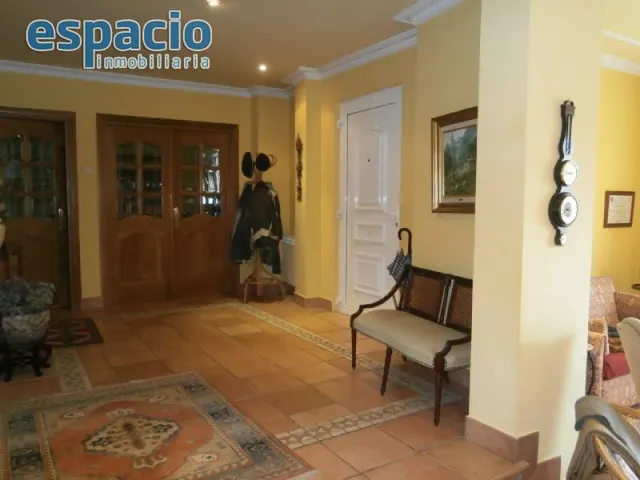 VENTA CHALET EN CARRACEDELO — 4