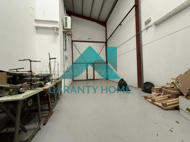 ¡GRAN NAVE INDUSTRIAL EN POLÍGONO LAS ARENAS DE MALPARTIDA! - foto 4