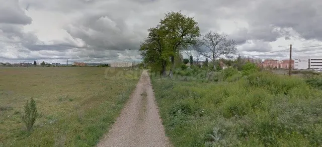 VENTA DE SUELO URBANO EN CR SEGOVIA VALLADOLID — 4