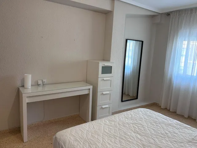 Piso 3 habitaciones 117m² en alquiler - La Raiosa — 30