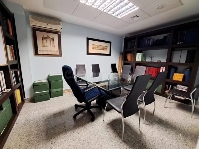 Versátil oficina en inmejorable ubicación en el centro de Ma