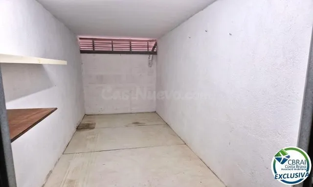 Garaje MOTO en venta en Roses y con 9 m2. - foto 4