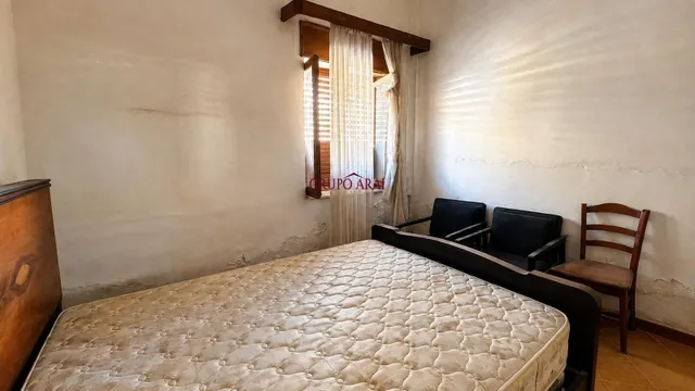 AMPLIA CASA CON 4 habitaciones, PATIO Y TERRAZA PARA REFORMAR EN ASPE. — 8