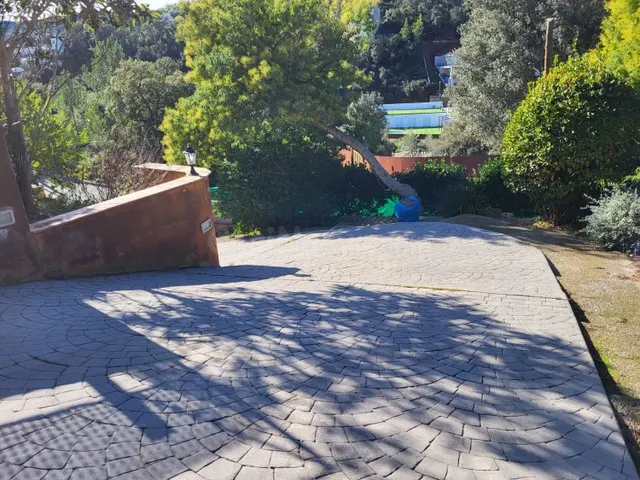 Exclusiva vivienda unifamiliar situada en la prestigiosa urb - foto 4