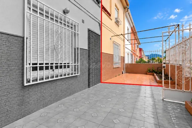 Casa en el Centro de Petrer Para Reformar. — 2