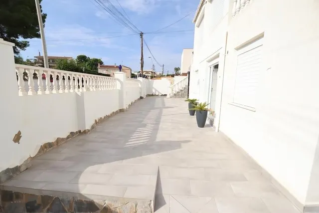 Villa 5 habitaciones 235m² en venta - Los Balcones - Los Altos del Edén — 32