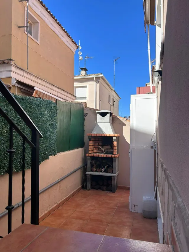 Adosado en zona de Valverde, Elche — 9