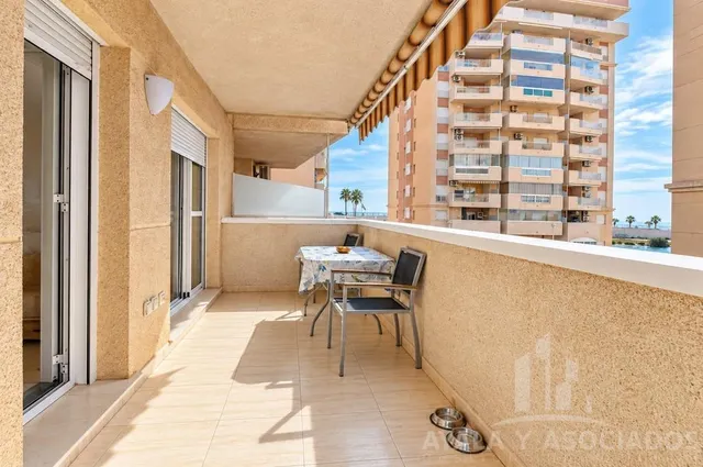 Apartamento en venta con terraza, piscina comunitaria y plaza de garaje, en la manga del mar menor, zona del estacio — 6