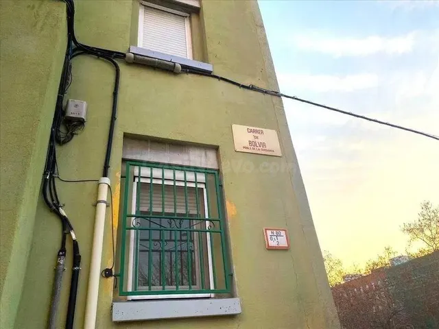 Se vende PISO OKUPADO en Calle Bolvir Nº 2 Sabadell (Barcelo - foto 5