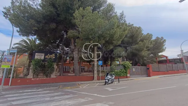 Exclusivo Restaurante-Pizzería , totalmente equipado en Roda