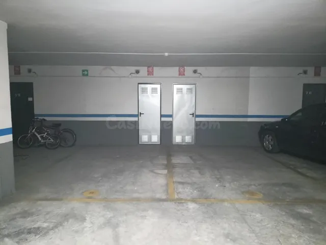 Magnífica oportunidad de plaza de garaje con trastero inclui - foto 4