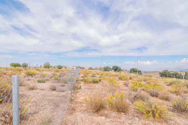 Oportunidad en venta de solar urbano en Otura — 12