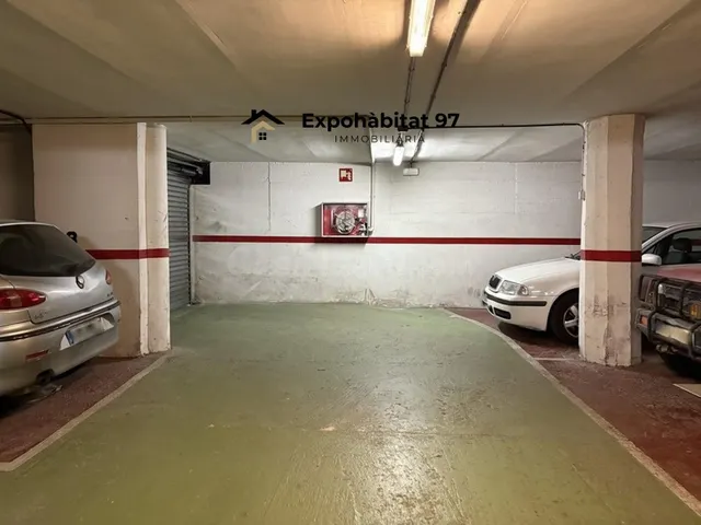 PLAZA DE PARKING en edifico Blanch II, calle Cambrils, 9 de  - foto 5