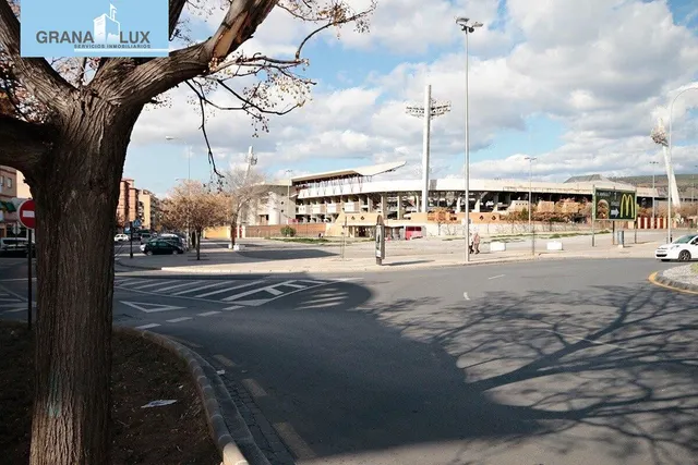 Magnifica vivienda con garaje en vergeles, junto a palacio de deportes — 19