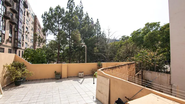 Amplio piso con 4D, 2 baños y gran terraza en Ruzafa, Valencia — 10