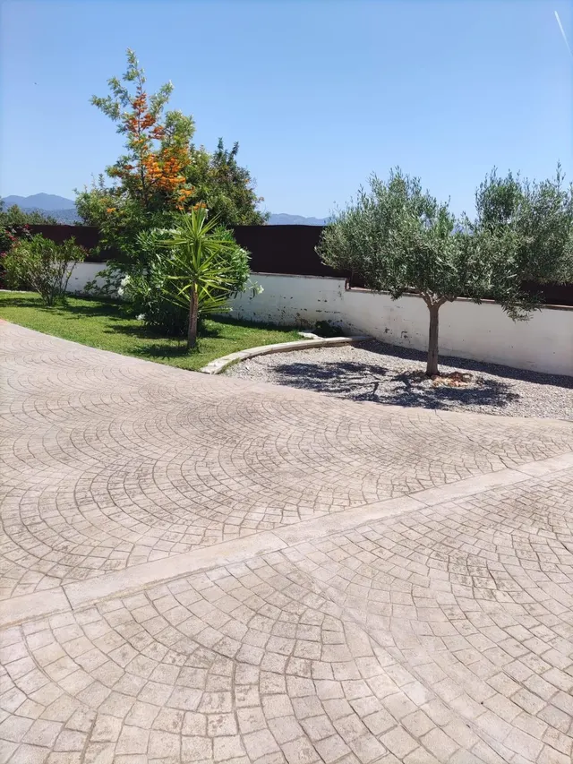 PRECIOSO CHALET EN MARINES — 38