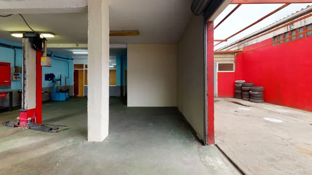 Local en Alquiler en Camino da Gandariña, Vigo — 24