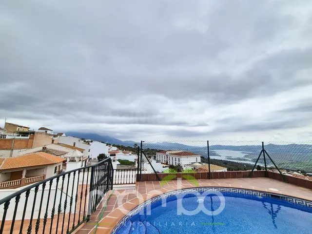 PISO NUEVO A ESTRENAR EN PLENO CENTRO DE PERIANA - foto 5