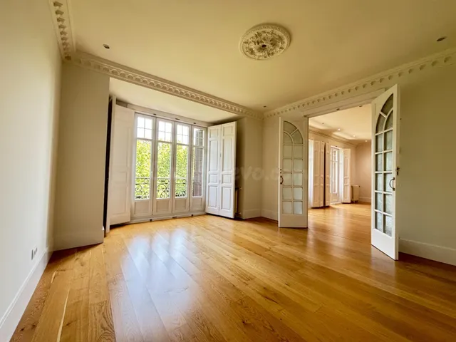 Piso SEÑORIAL de 225 m2 en Paseo del Prado (4 DORM, 3 BAÑOS) - foto 4