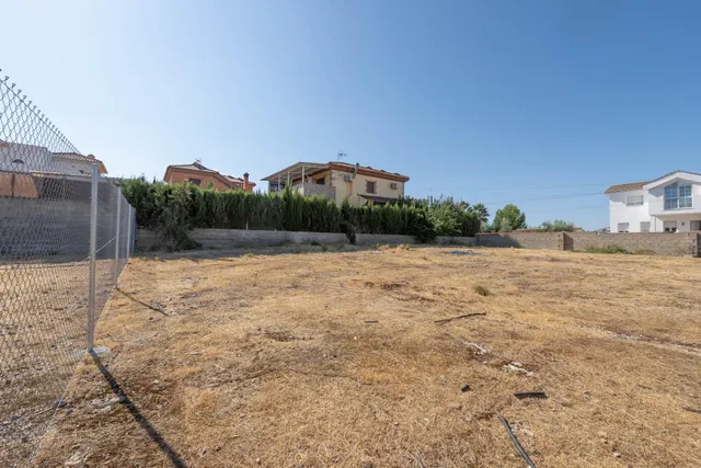 Magnífico solar de 1.002 m2 destinado a chalets individuales en la Urbanización Molino Ato de Otura — 36