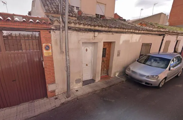 SE VENDE casa OKUPADA en C Teodoro Perez y Perez nº 9 de Bar - foto 2
