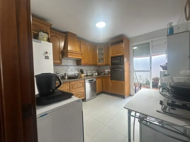 Casa adosada de 2 plantas + ático del 2001 — 11