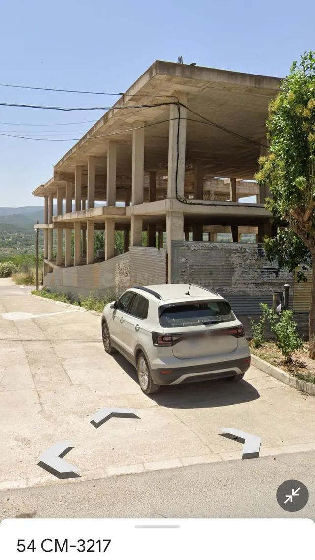 SE VENDE SOLAR Y EXTRUCTURA PARA HACER UN EDIFICIO EN SOCOVO - foto 3