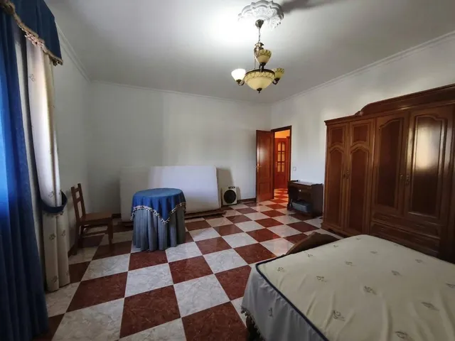 VIVIENDA UNIFAMILIAR CON COCHERA EN PEDRO ABAD! — 21