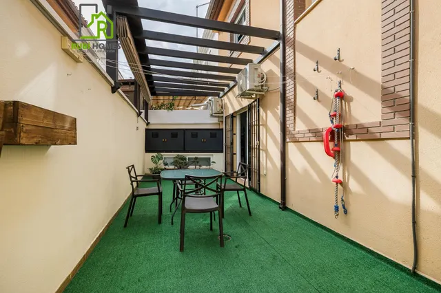¡Tu nuevo hogar te espera en Churriana de la Vega! Casa adosada con patio, garaje y futura parada de metro a pocos pasos. — 30