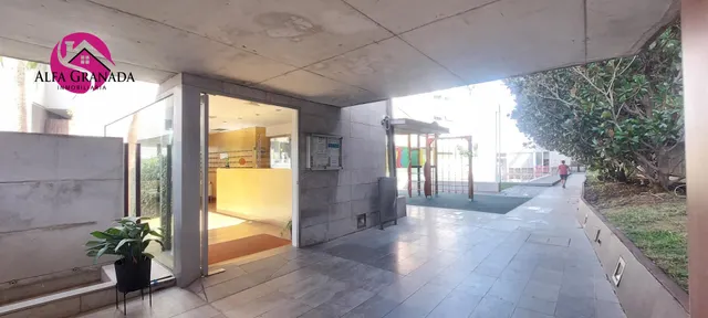 Apartamento amueblado en zona Campus de la Salud, urbanización privada — 32