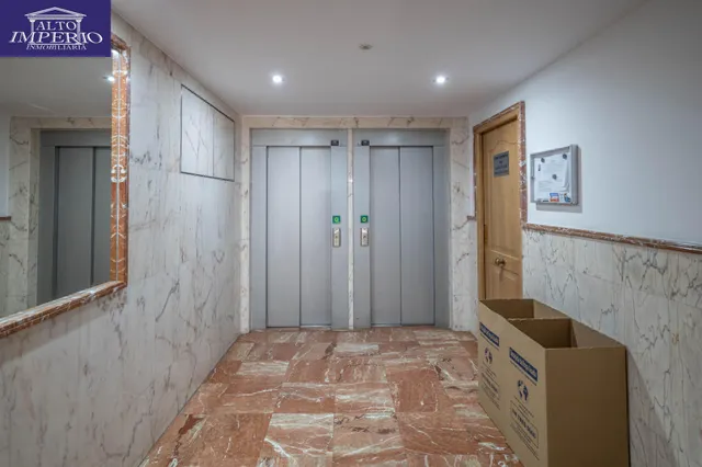 Impresionante piso en el centro de Granada. — 10