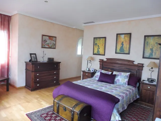 Villa 6 dormitorios con vistas al mar en La Cala de Mijas — 10