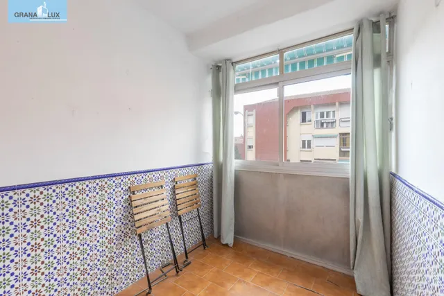 Piso ideal para inversión con alta rentabilidad junto a facultades de  Cartuja en Granada — 22