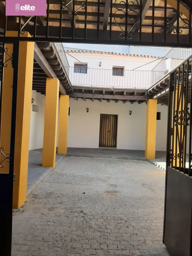 MARAVILLOSO PISO CON TERRAZA EN EL CENTRO — 25