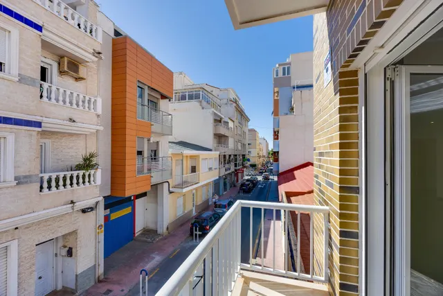 Casa adosada reformada en el centro de Torrevieja – calle la paz — 23