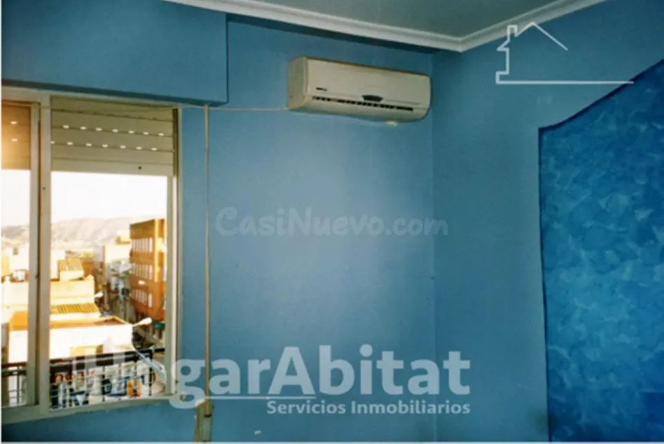 ¡EN PLENO CENTRO! AMPLIO Y LUMINOSO CON TERRAZA
