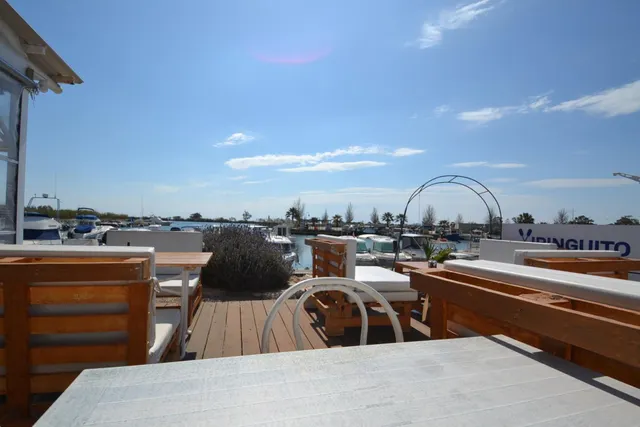 Local comercial 82m² en venta - Ajuntament — 14
