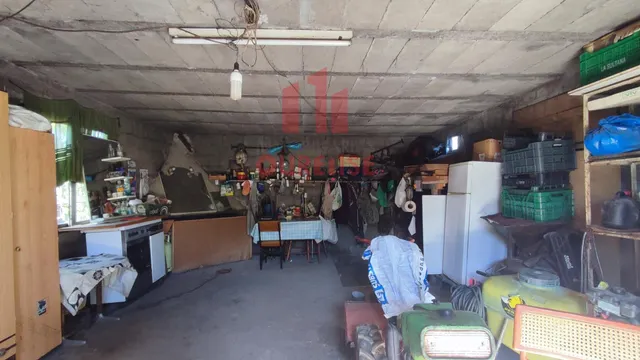 FINCA DE MÁS DE TRES MIL METROS CUADRADOS EN SAN CIBRAO DAS VIÑAS. — 7