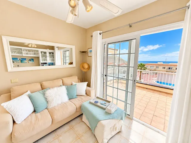 ## Ático de 2 dormitorios con gran terraza, vistas al mar y amplio garaje en La Finca, Chayofa — 22