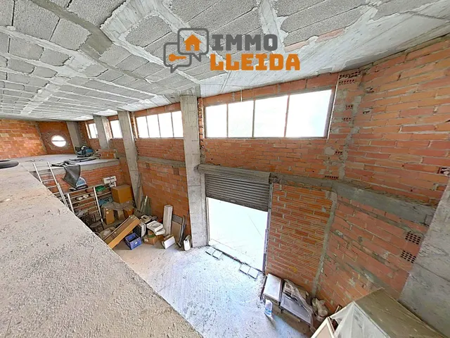 OPORTUNIDAD Local comercial de 2 plantas en Balaguer — 28