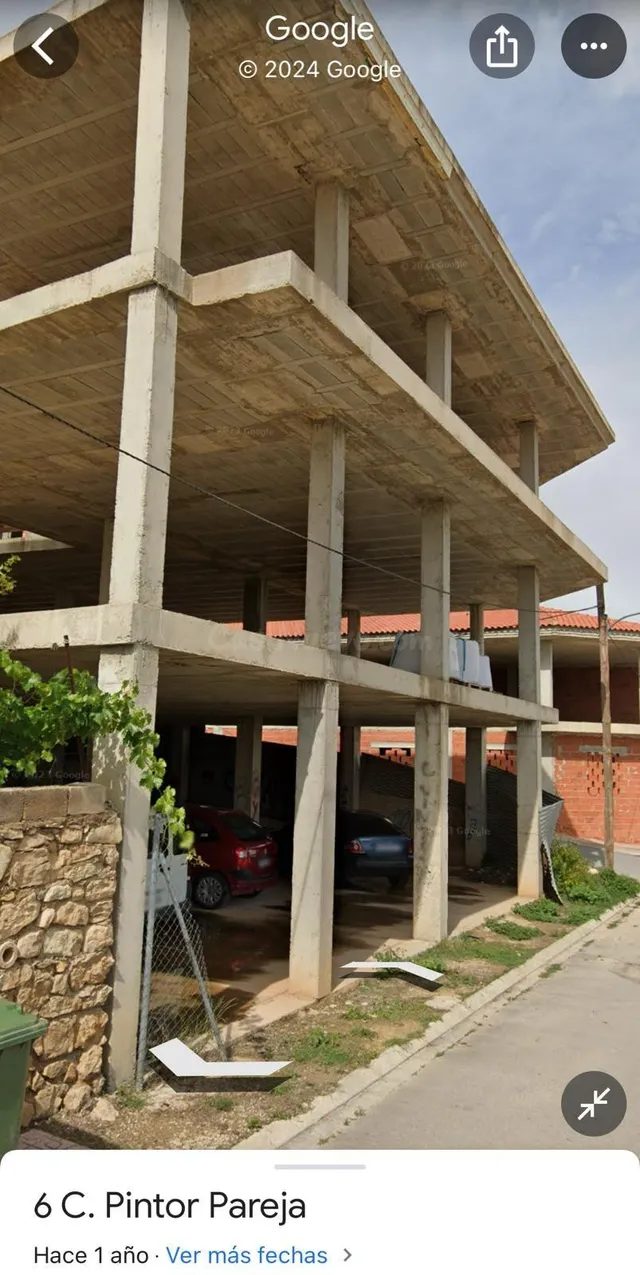 SE VENDE SOLAR Y EXTRUCTURA PARA HACER UN EDIFICIO EN SOCOVO - foto 2