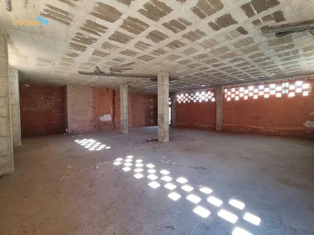 LOCAL DIAFANO CON AMPLIOS PATIOS IDEAL PARA CUALQUIER TIPO D - foto 4
